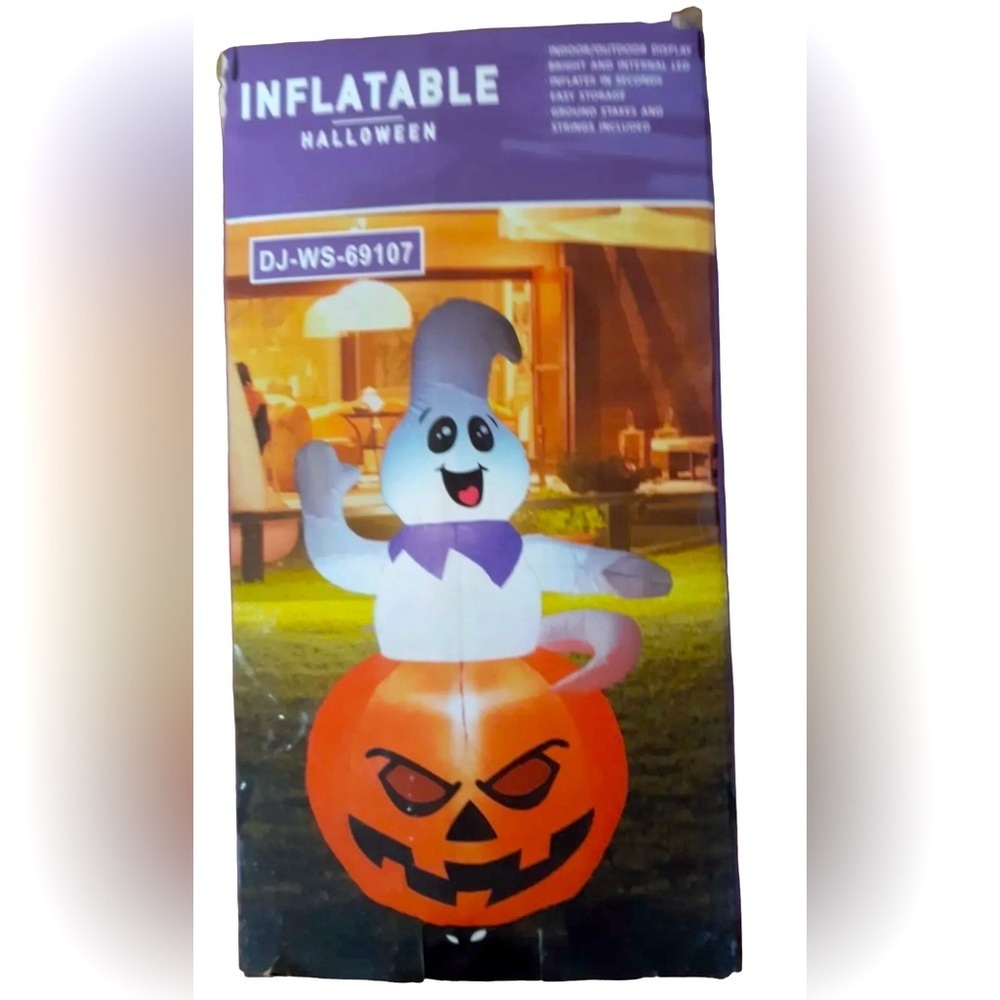 🌼NWT INFLATABLE PUMPKIN & GHOST